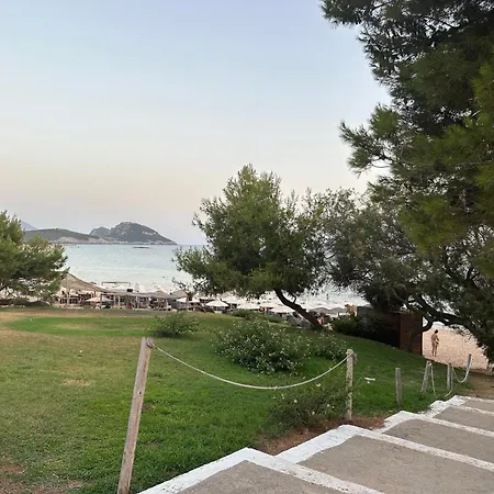 Coast Horizon